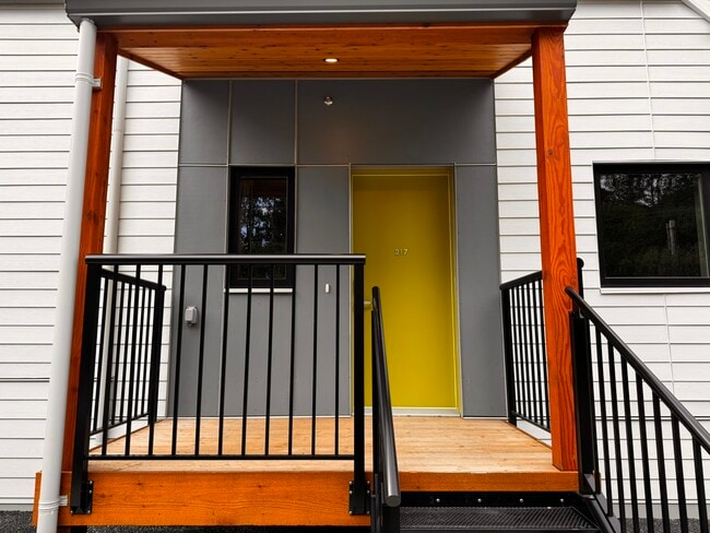 Photo du bâtiment - 218 Village Way