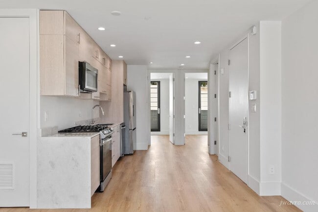 Building Photo - 4445 18th St