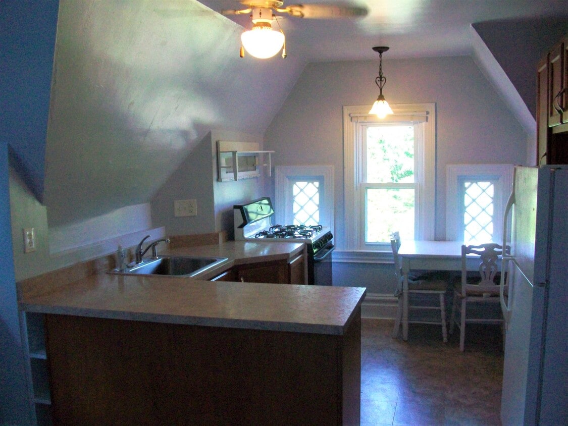 Primary Photo - 600 S Dallas Ave
