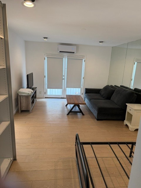 Larger bedroom - capacity for 2 - 11 20th Ave