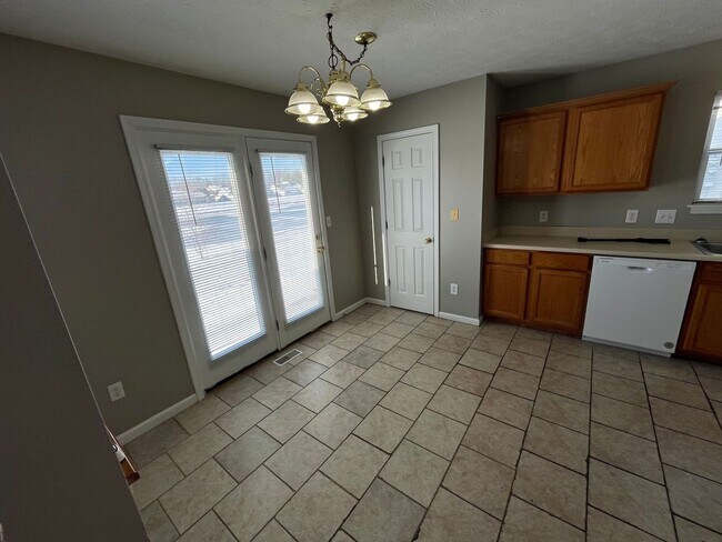 Foto del edificio - Large 3 bedroom/2.5 bathroom Duplex