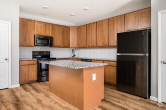 Interior Photo - Villages at Lake Silvercote