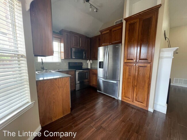 Building Photo - 4 br, 2 bath House - 5 Rain Lily Ct