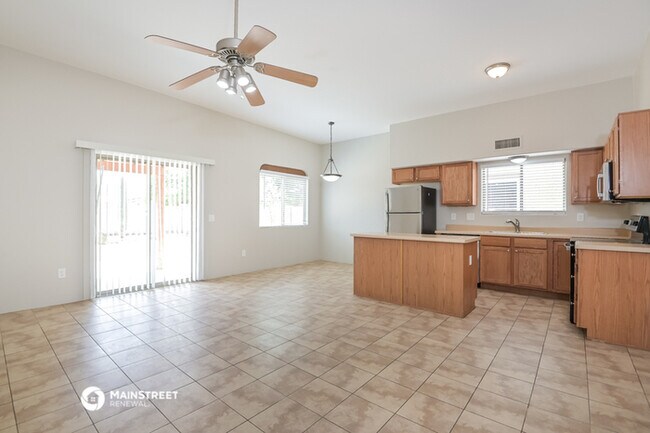 Foto del edificio - 8032 S Tate Loop