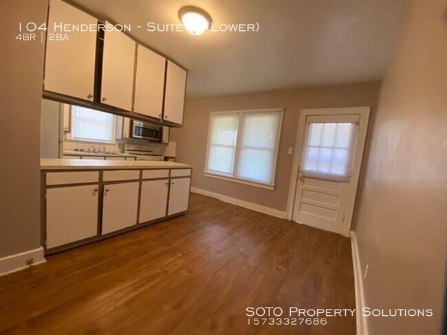 Building Photo - 4BD/2BA Duplex close to SEMO
