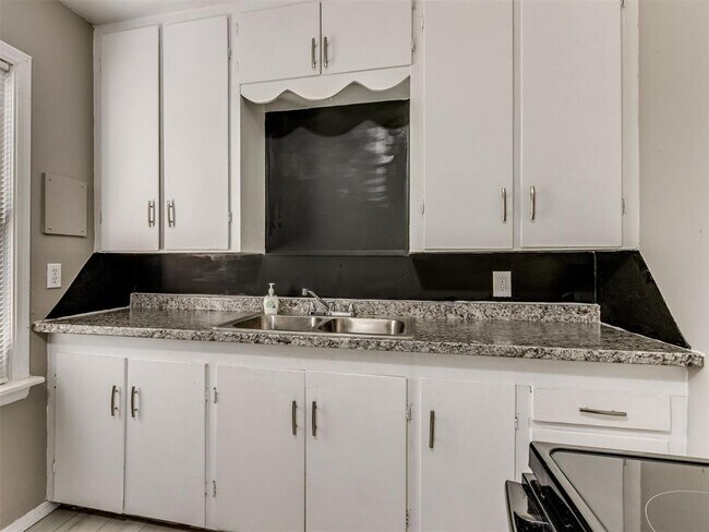 Foto del edificio - 4641 SE 21st St
