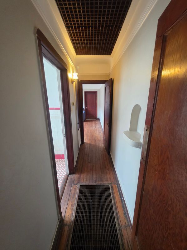 Foto del edificio - 200 Iris Ave