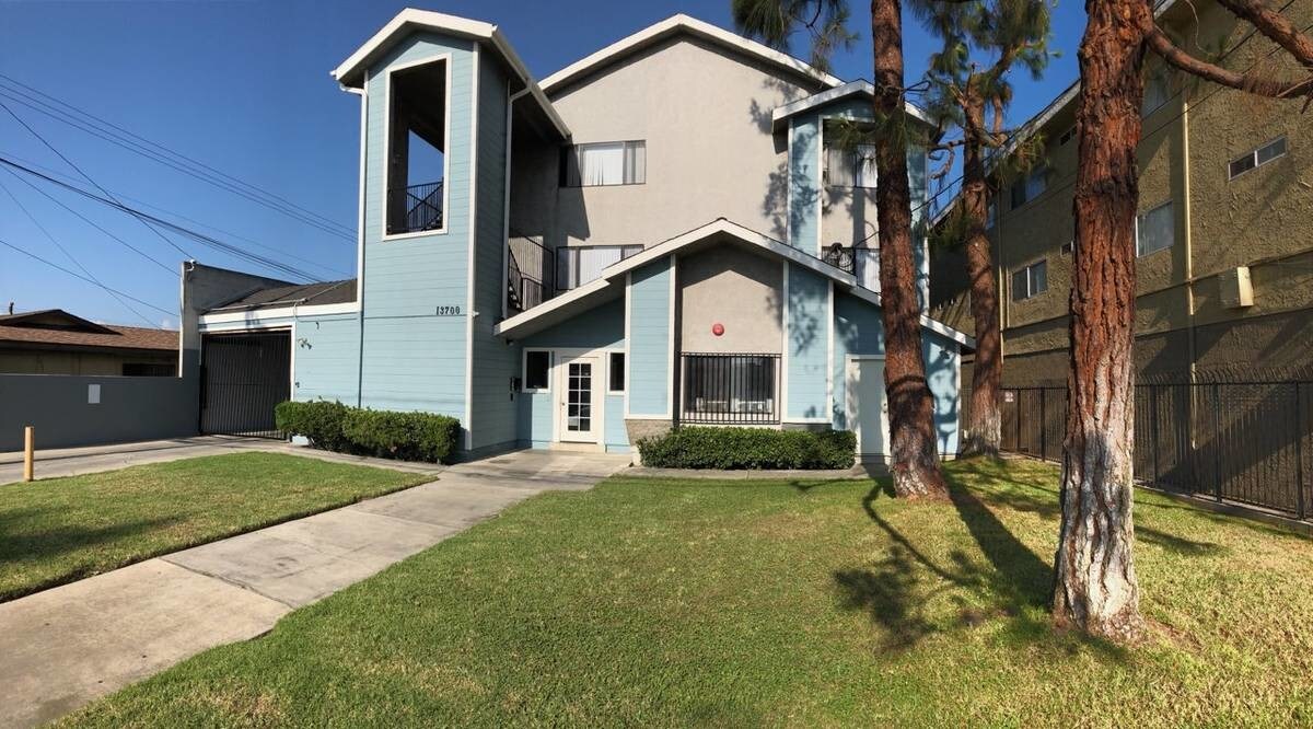 Foto principal - 13700 Lemoli Ave