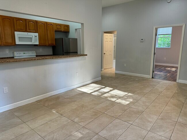 Foto del edificio - 11921 Woodland Ave