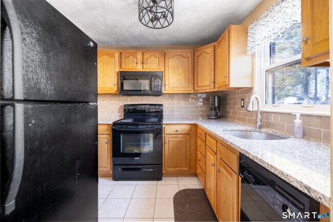 Building Photo - 53 Hiltbrand Rd