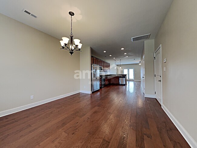 Foto del edificio - 7217 Deer Springs Way