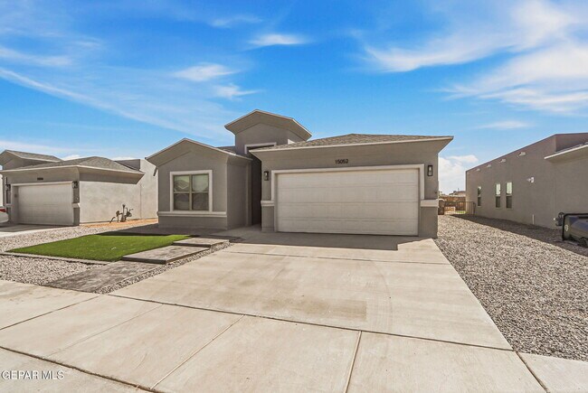 Foto del edificio - 15052 Destination Ave