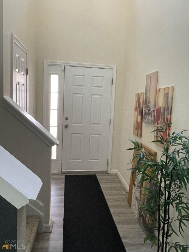 Building Photo - 5680 Cascade Run