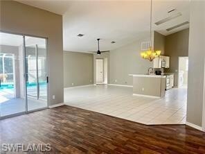 Foto del edificio - 7786 Scarlet Ct