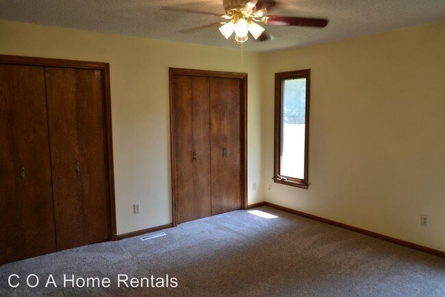 Foto del edificio - 1442 N Stoney Point St