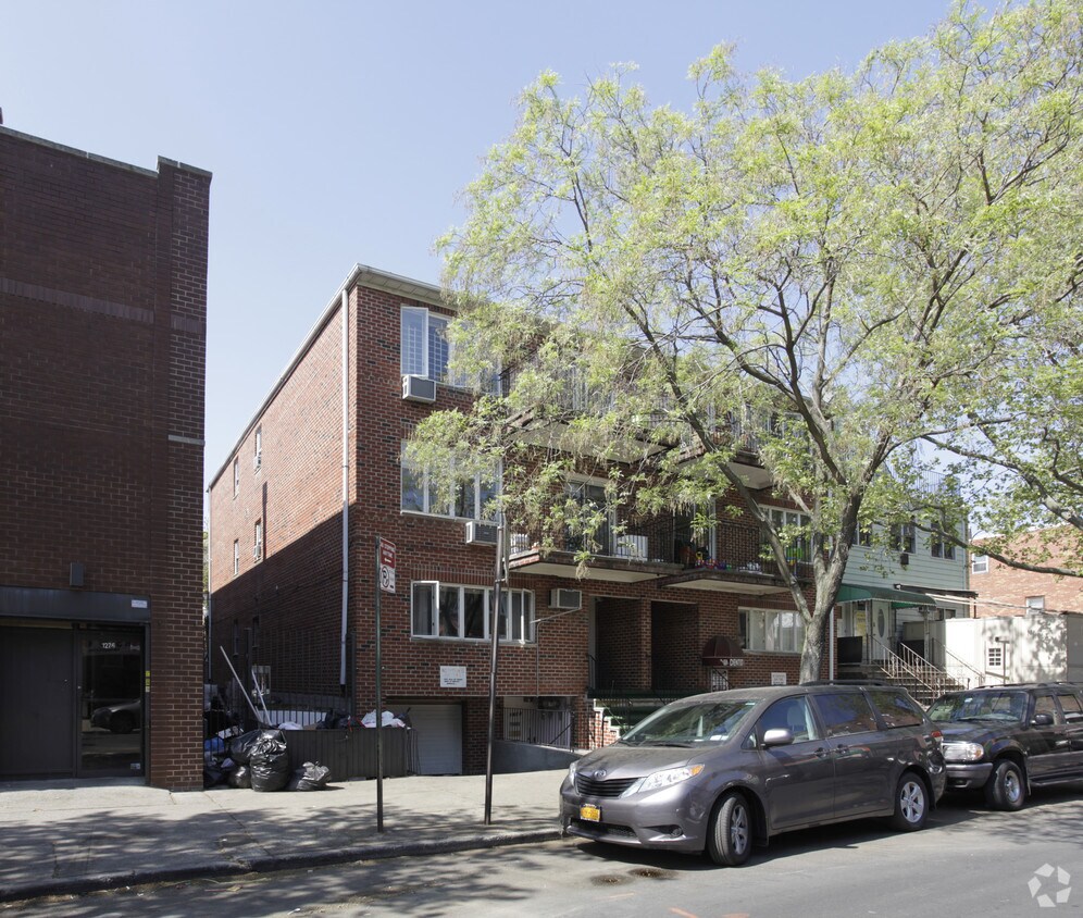 Building Photo - 1272-1274 50th St