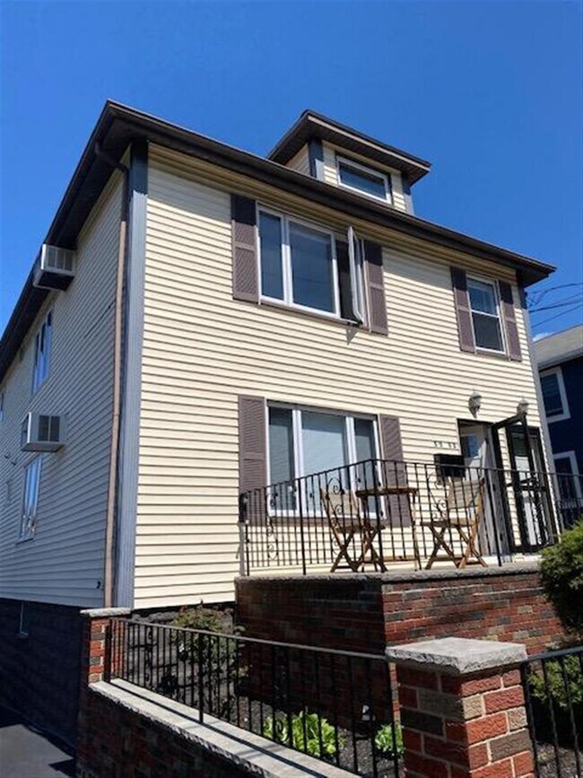 Building Photo - 53 Farragut Ave