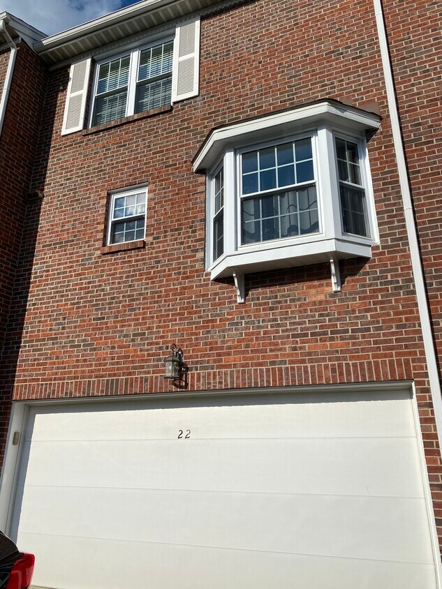 22 Downing St, Charleston, WV 25301 Townhome Rentals in Charleston WV