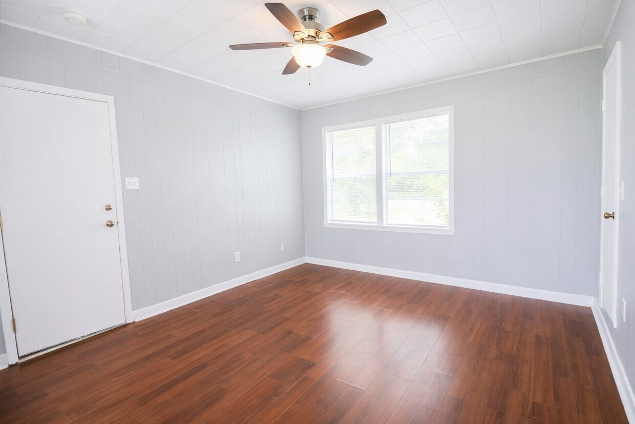 Foto del edificio - 2727 Nelga Rd