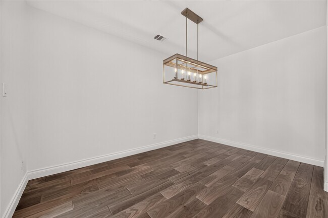 Foto del edificio - 25109 Pinebrook Grove Ln