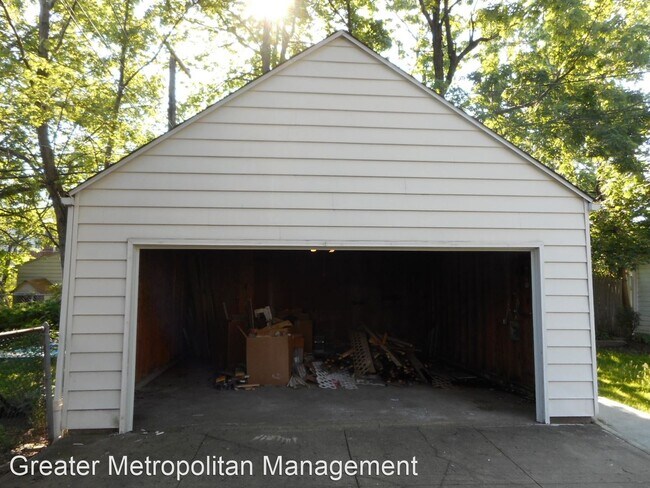 Building Photo - 3 br, 1.5 bath House - 2251 Brockway Road