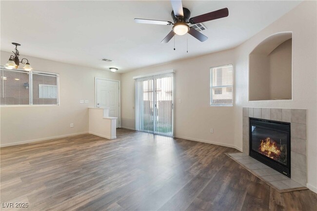 Building Photo - 3684 Hidden Beach Ct