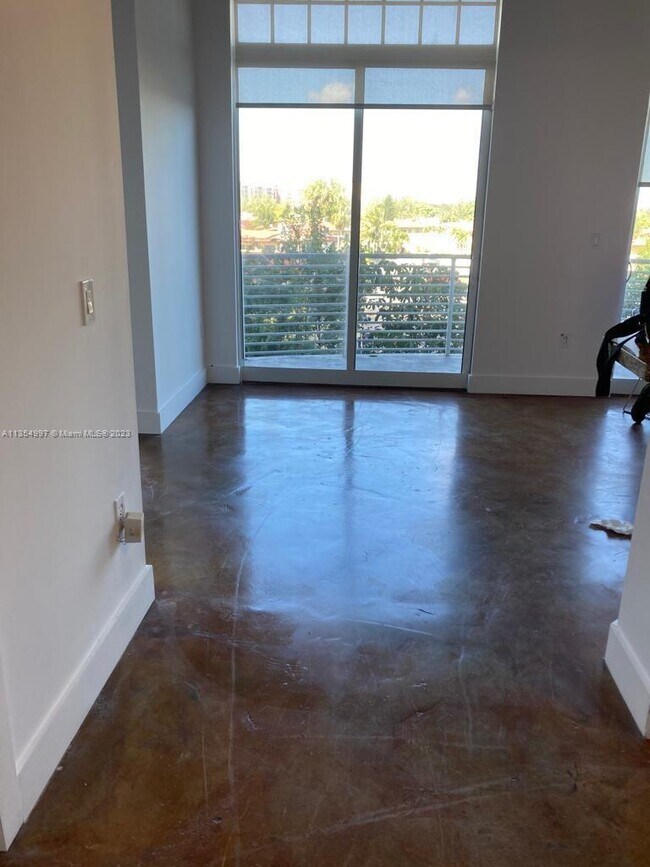Foto del edificio - 1789 NE Miami Gardens Dr