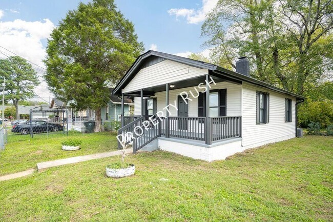 Foto del edificio - 3818 Chandler Ave
