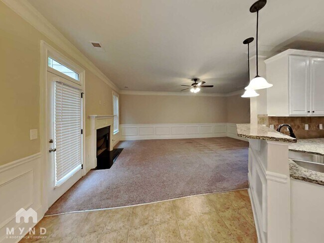 Building Photo - 8060 Snapwell Dr