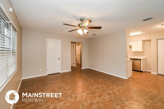 Building Photo - 9998 Bradley Rd