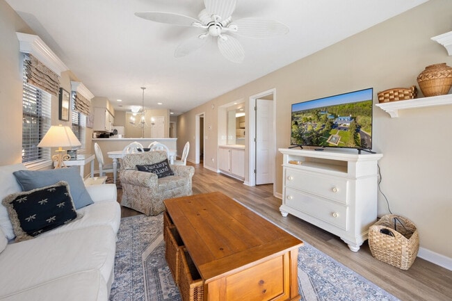 Foto del edificio - 270 Pinehurst Ln