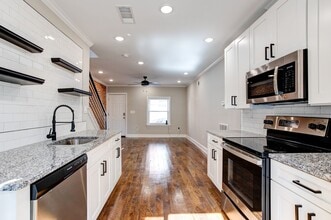 Building Photo - 2914 Westmont St