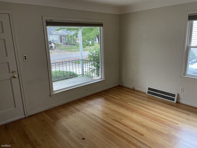 Foto del edificio - 3 br, 2 bath House - 1496 East Lincoln Street