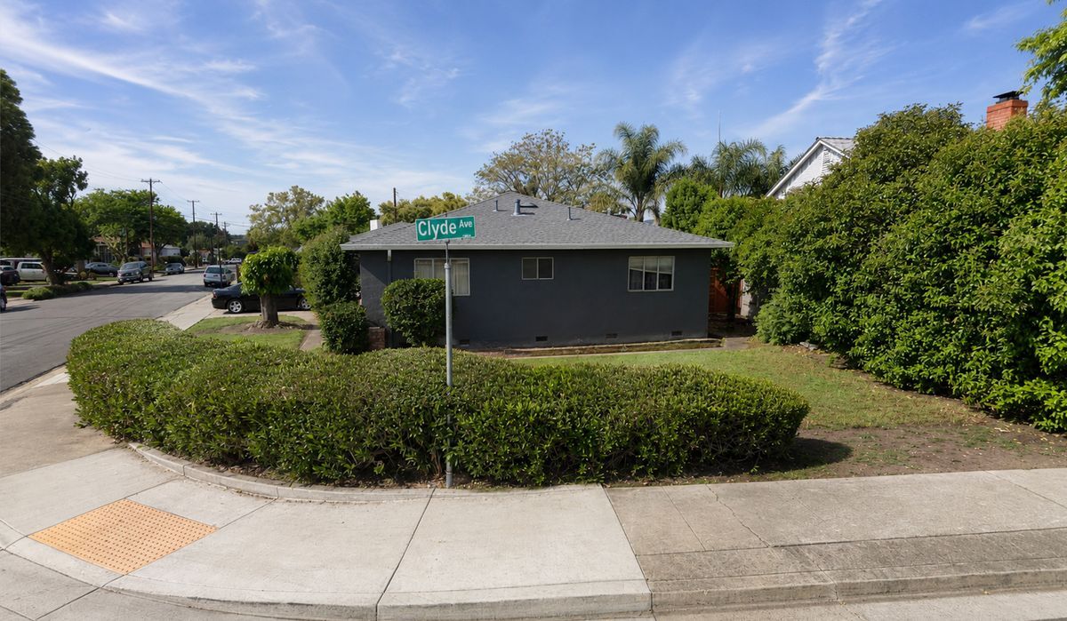 Building Photo - 2859 Foskett Ave