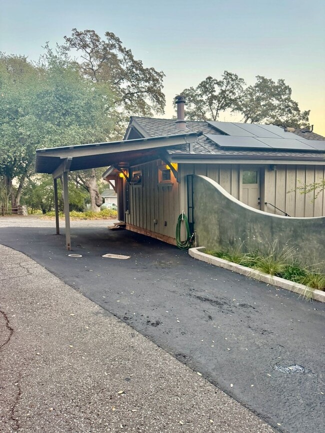 Building Photo - 101.5 Toyon Dr