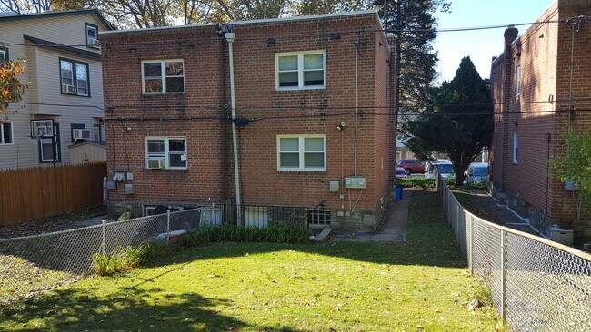 Foto del edificio - 205 Robbins St