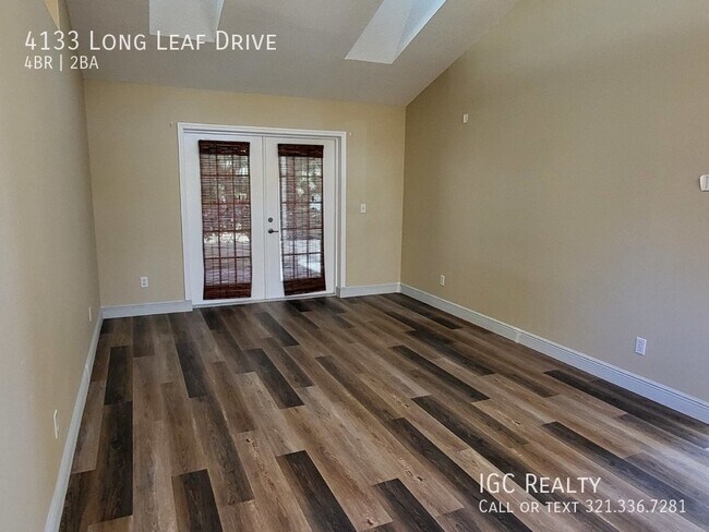 Building Photo - Large - Beautiful 4/2 in a quiet neighborh...