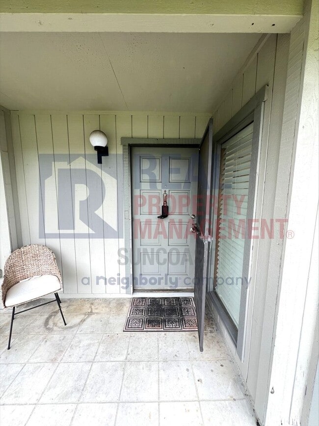 Building Photo - 936 N Beneva Rd
