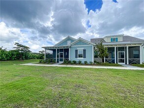 Building Photo - 7162 Saona CT
