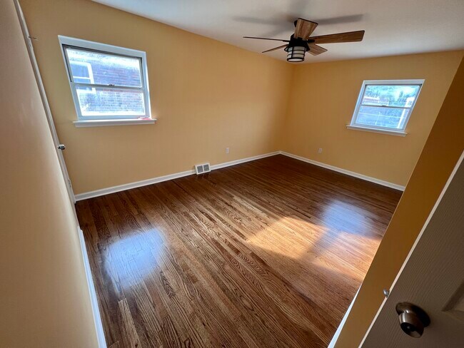 Foto del edificio - 2157 Benson St