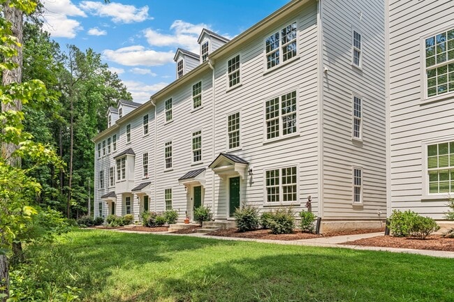 Building Photo - 121 Callowhill Ln