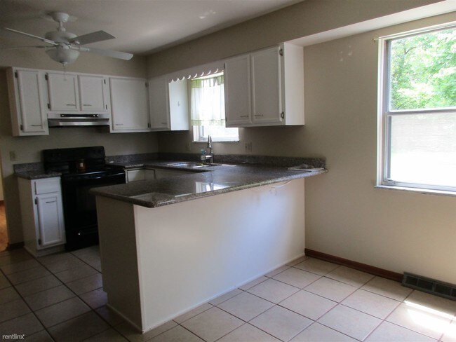 Foto del edificio - 6063 Sedgwick Rd