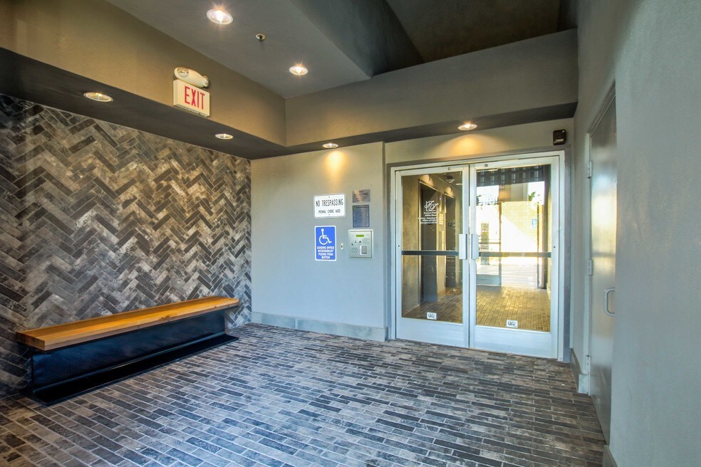 Fashion Terrace Apartment Homes