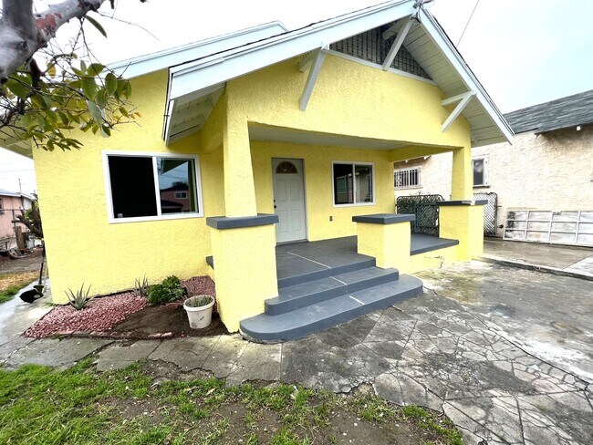 Foto del edificio - 5317 Ascot Ave