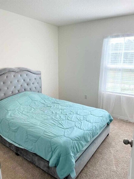 Foto del edificio - 6877 Botanic Blvd