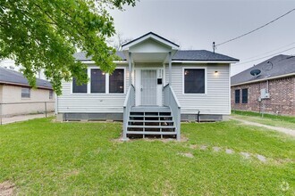 Building Photo - 4310 E Toliver St