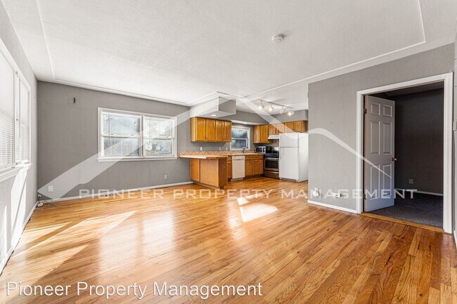 Building Photo - 2 br, 2 bath House - 2255 S Gilpin St