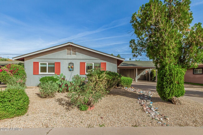 Foto del edificio - 6912 E Monterey Way