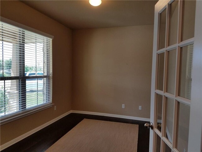 Foto del edificio - 743 Easton Dr