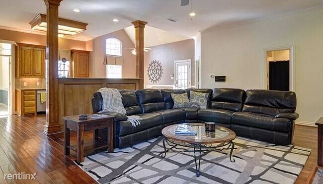 Building Photo - 4 br, 4.5 bath House - 110 Mill Crossing East